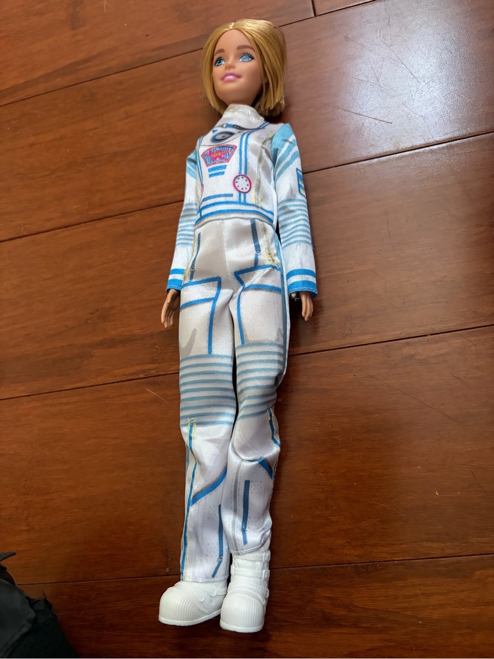 Barbie Space Discovery Astronaut Doll w/Suit and Boots 2015 Mattel No Helmet